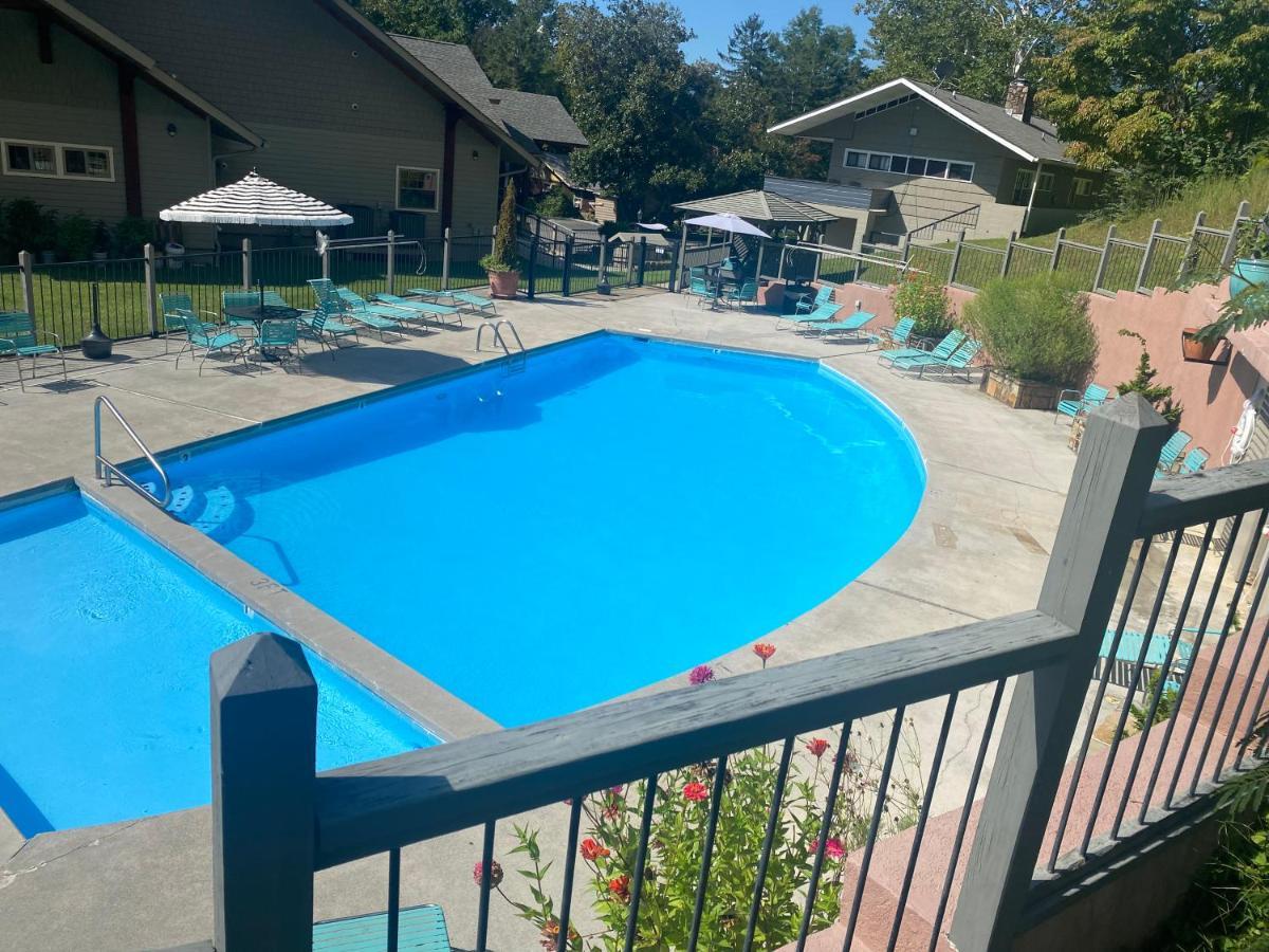 Country Town N' Suites Gatlinburg Luaran gambar